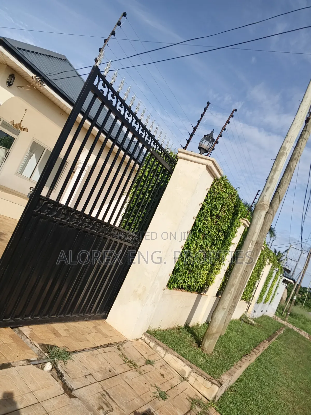 3bdrm House in Adenta Ashieyie, Frafraha for rent in Frafraha