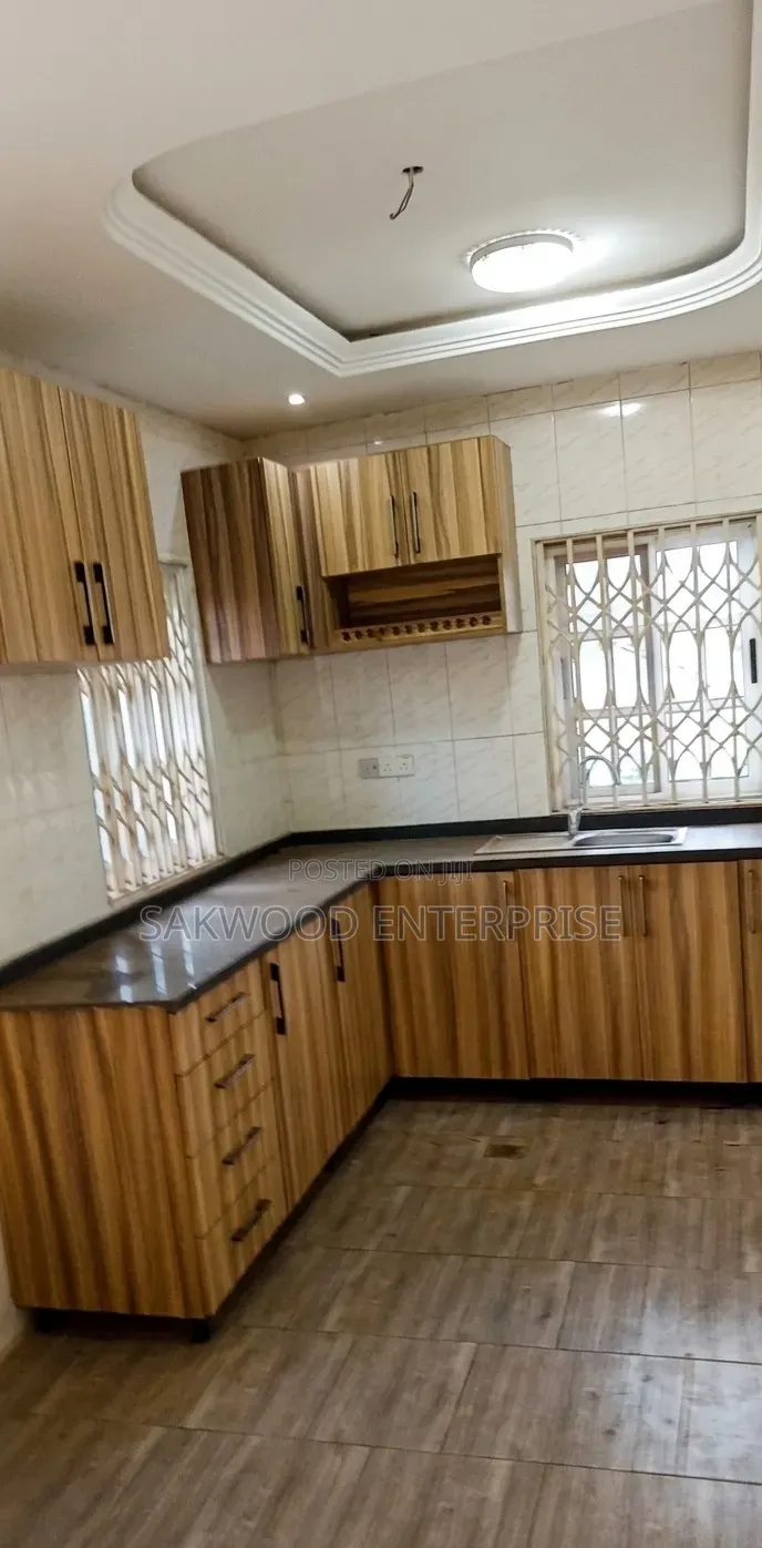 2bdrm Apartment in Sakwood Enterprise, Bawaleshie for rent in Bawaleshie