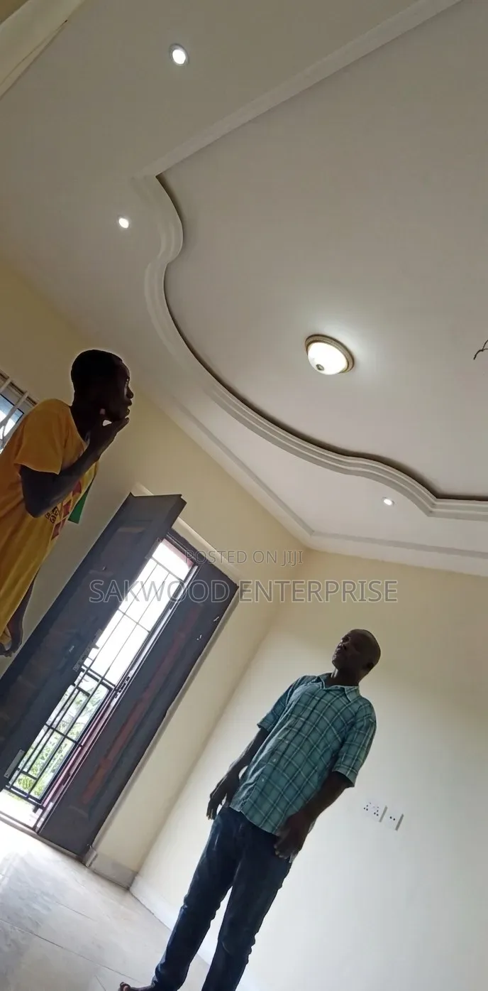 2bdrm Apartment in Sakwood Enterprise, Bawaleshie for rent in Bawaleshie