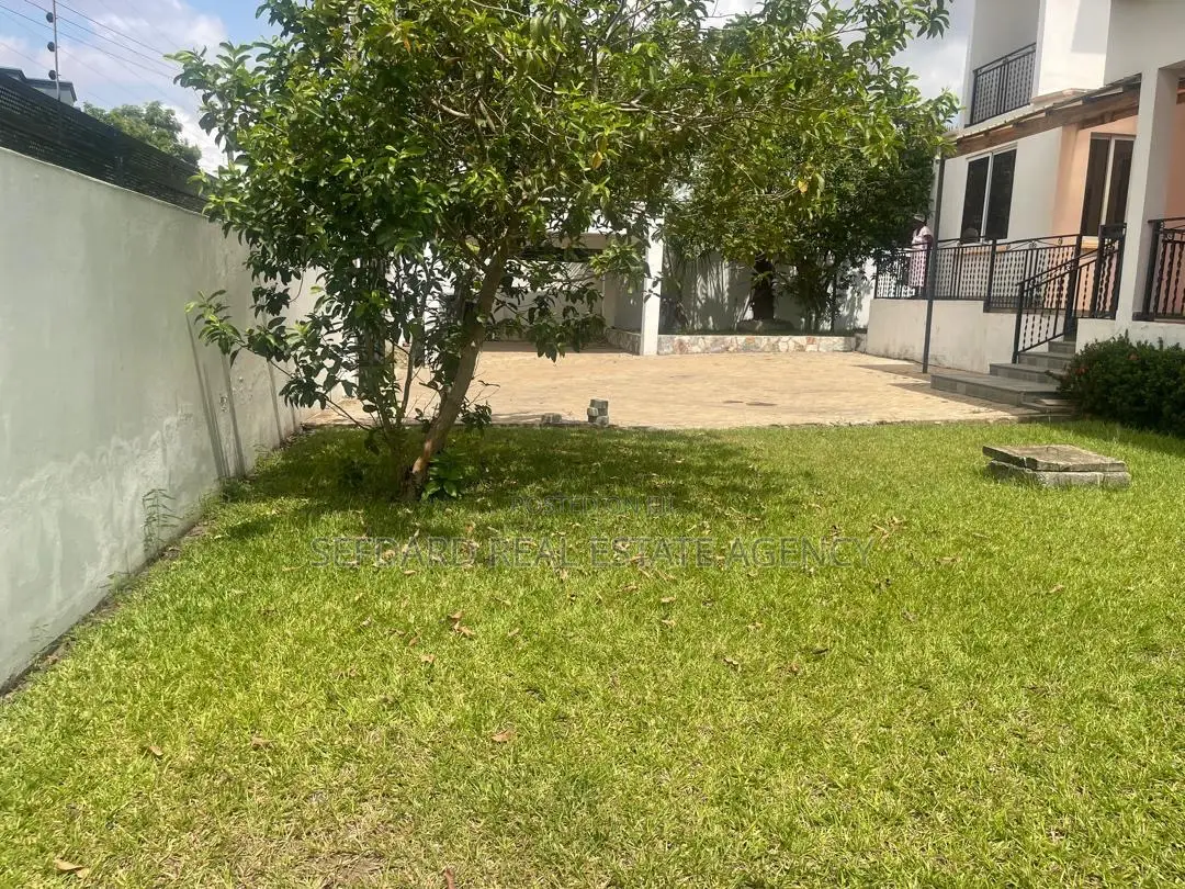 7bdrm House in Sefdard Properties, Kwabenya for rent in Kwabenya