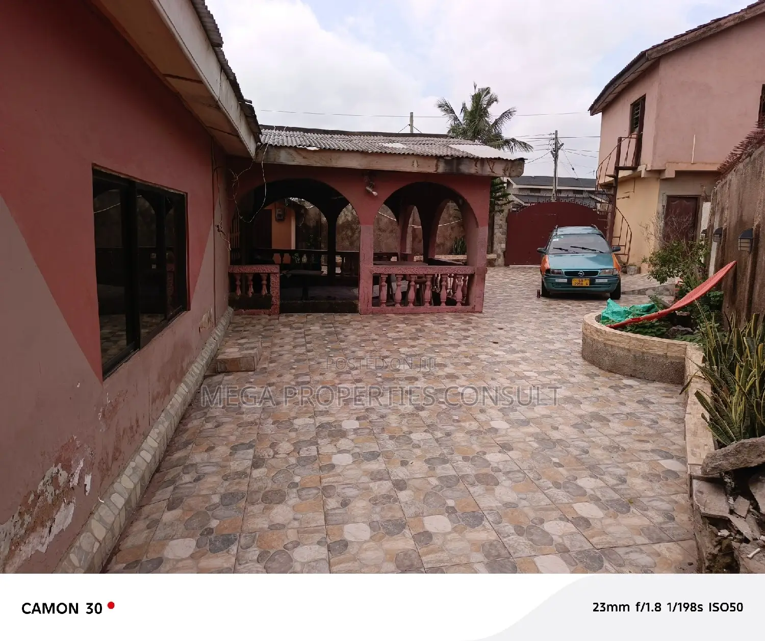 4bdrm House in Lapaz for sale in Lapaz