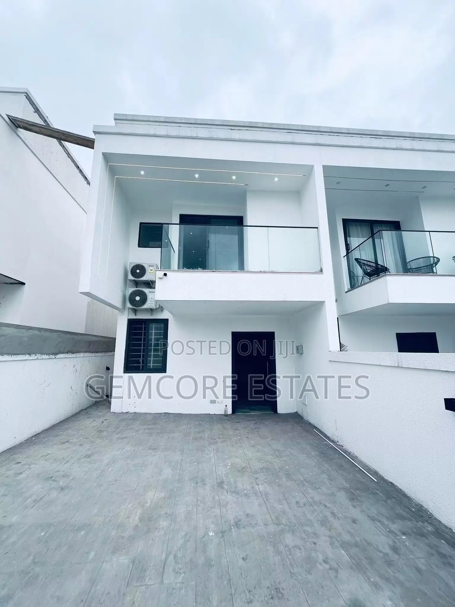 2bdrm Townhouse/Terrace in School Junction, Ashaley Botwe for sale in Ashaley Botwe