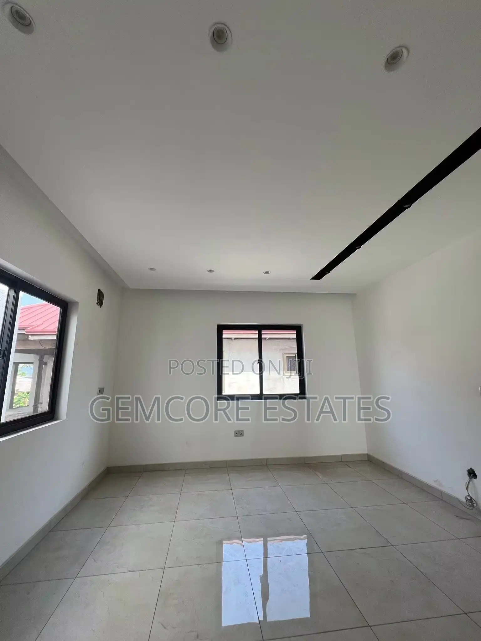 3bdrm House in School Junction, Ashaley Botwe for sale in Ashaley Botwe