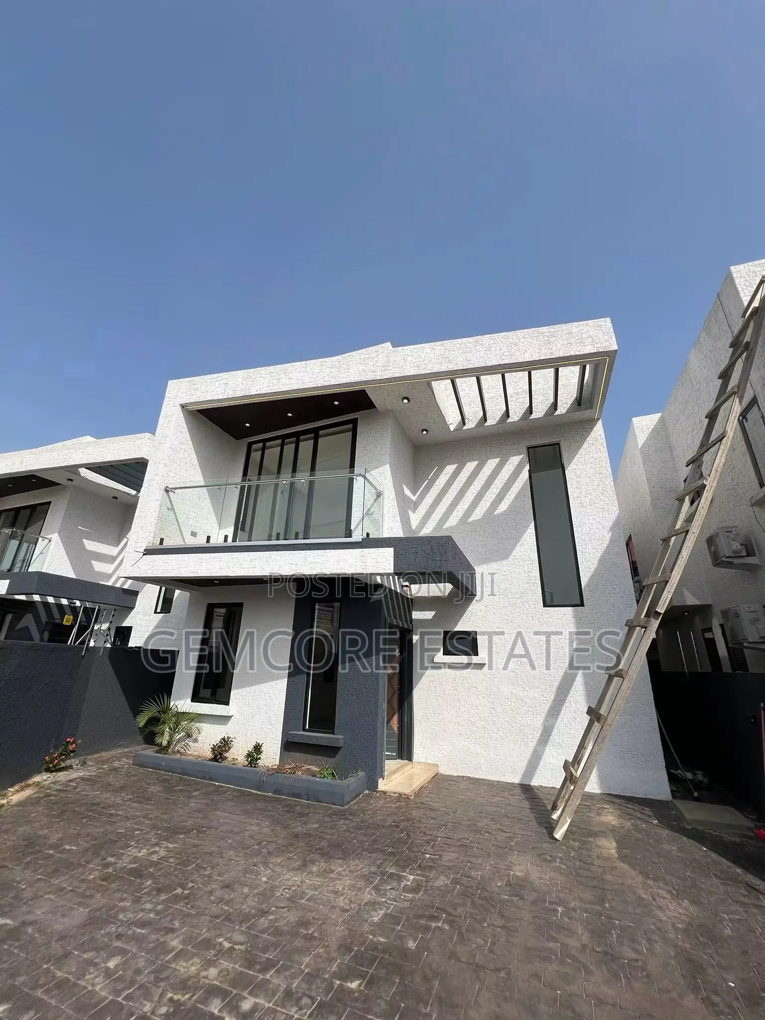 3bdrm House in School Junction, Ashaley Botwe for sale in Ashaley Botwe