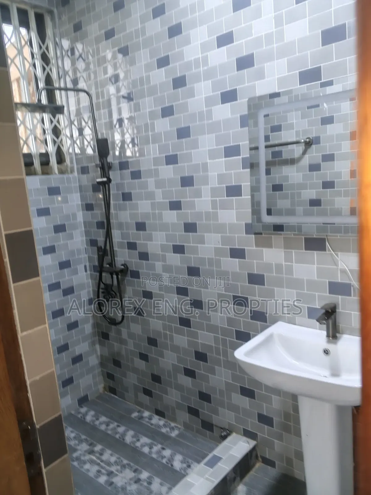 2bdrm Apartment in Adenta Amrahia, Frafraha for rent in Frafraha