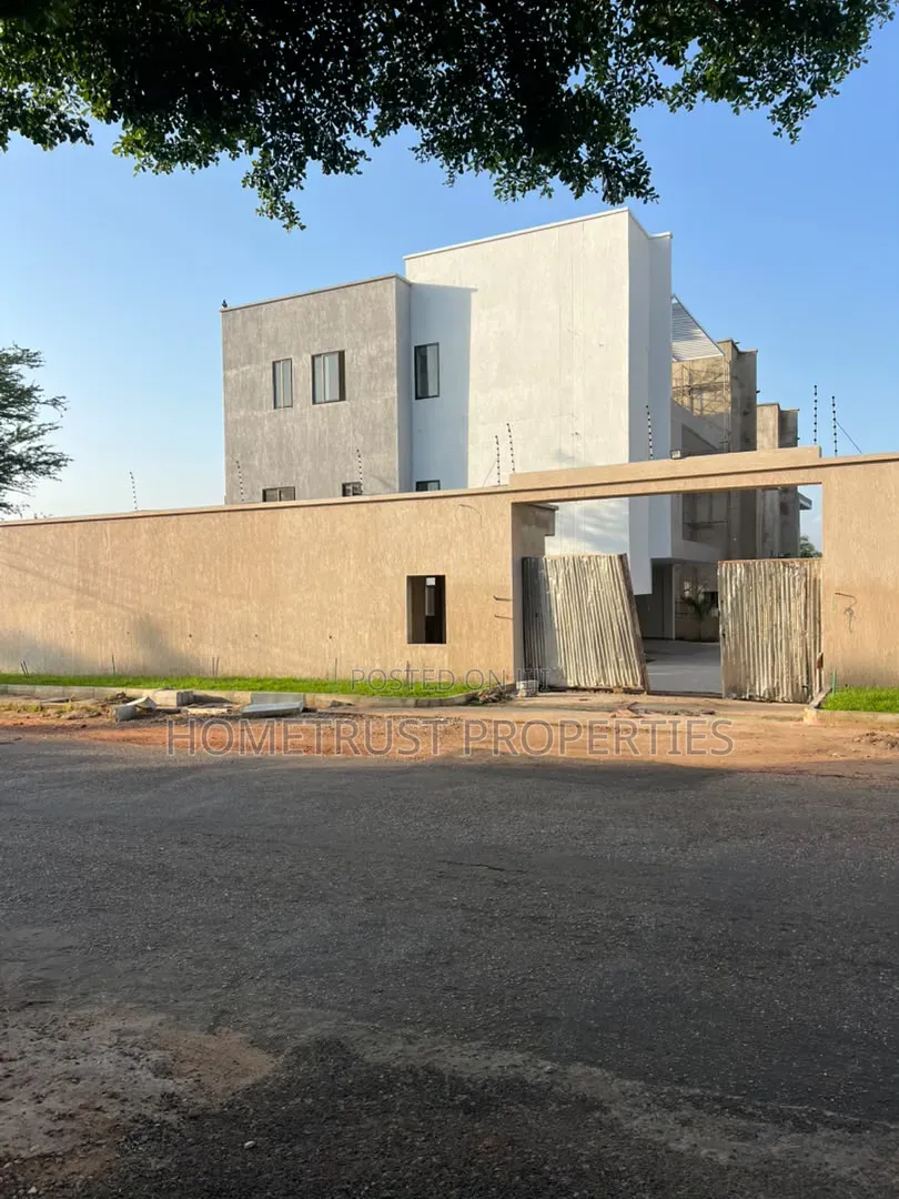 4bdrm Duplex in Cantonment, US Embassy Area for sale in US Embassy Area
