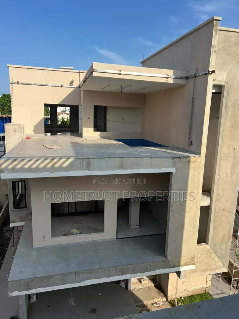 4bdrm Duplex in Cantonment, US Embassy Area for sale in US Embassy Area