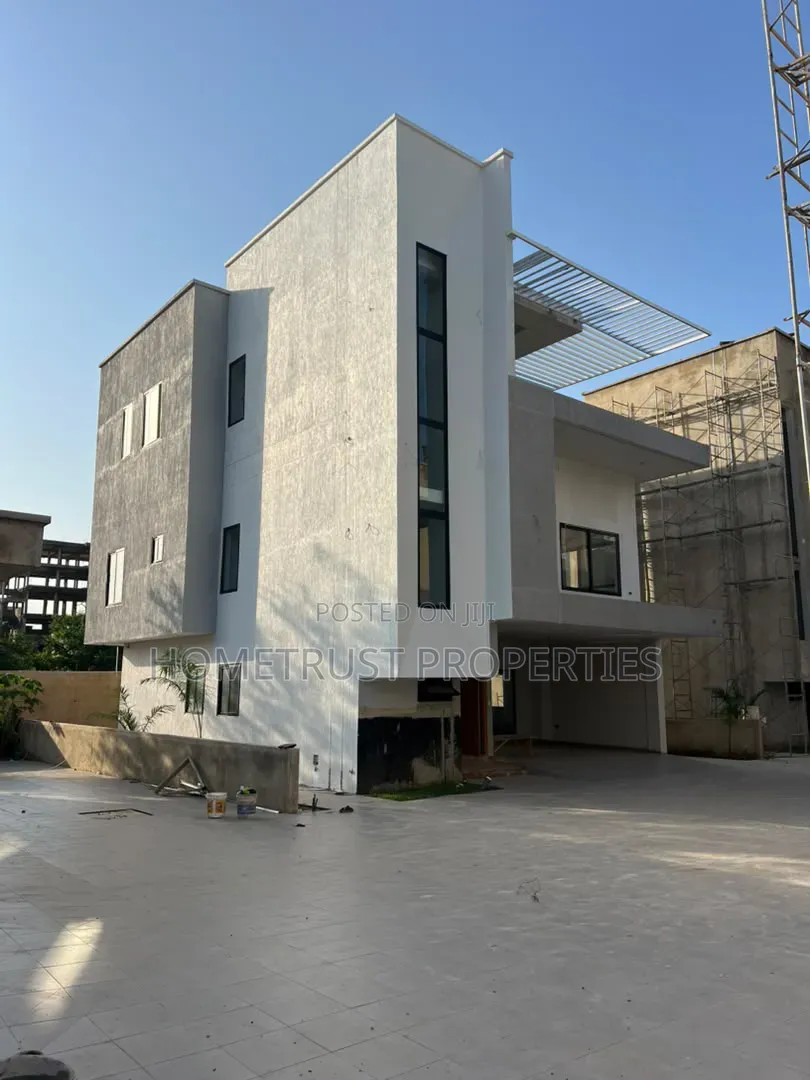 4bdrm Duplex in Cantonment, US Embassy Area for sale in US Embassy Area