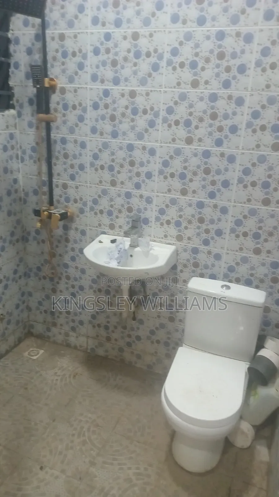 2bdrm Apartment in Afoko Foto for rent in Afoko Foto