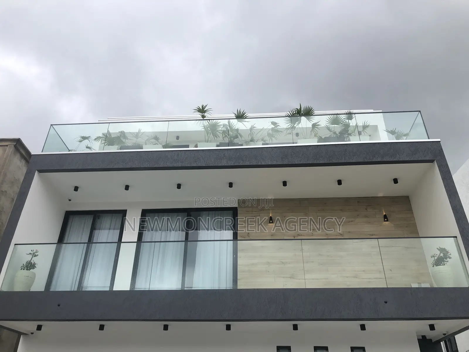Furnished 5bdrm Duplex in With Pool East Legon, Accra Metropolitan in Accra Metropolitan