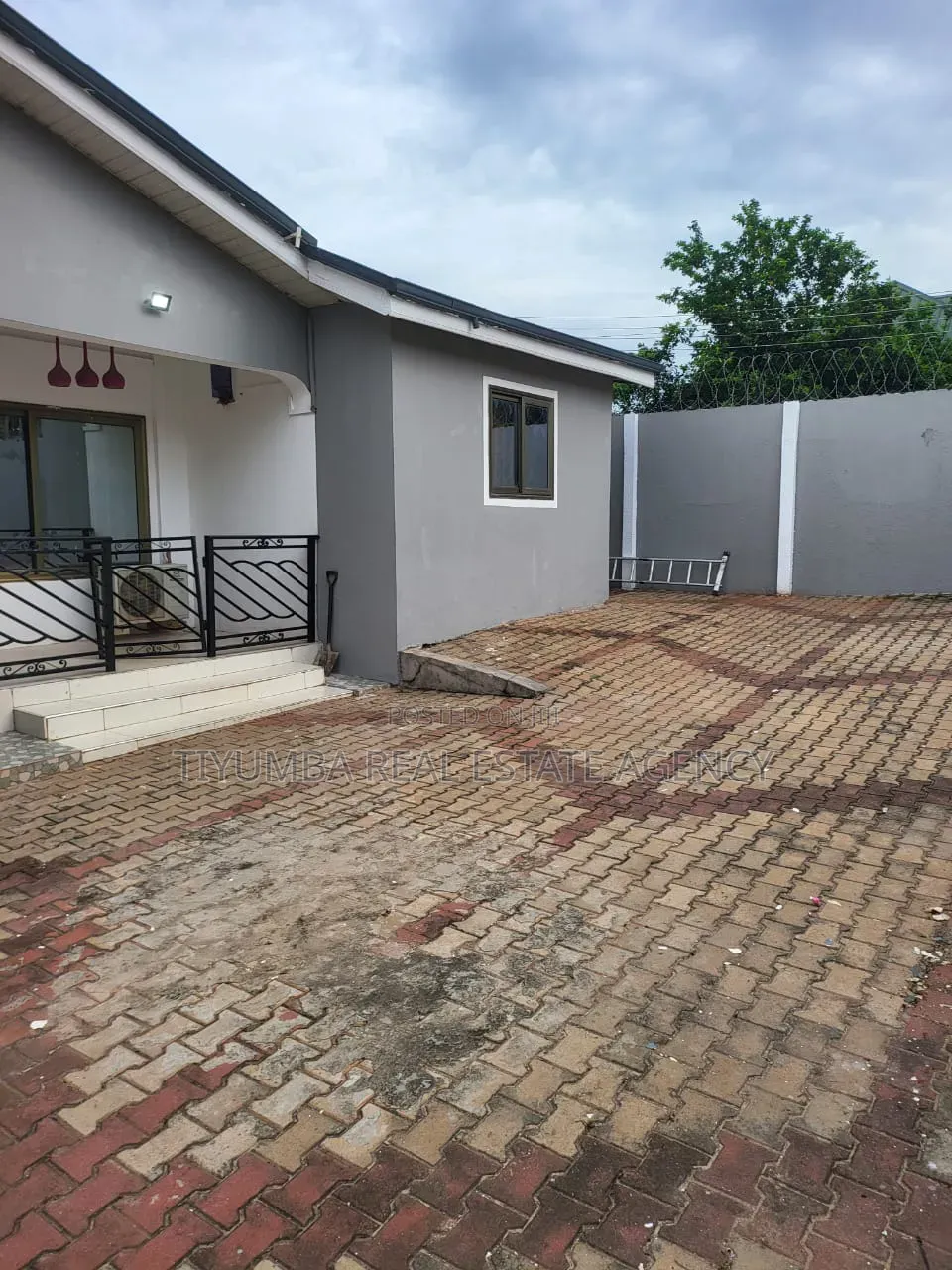 4bdrm House in Tantra Hills Accra., Ola Achool Area for rent in Ola Achool Area