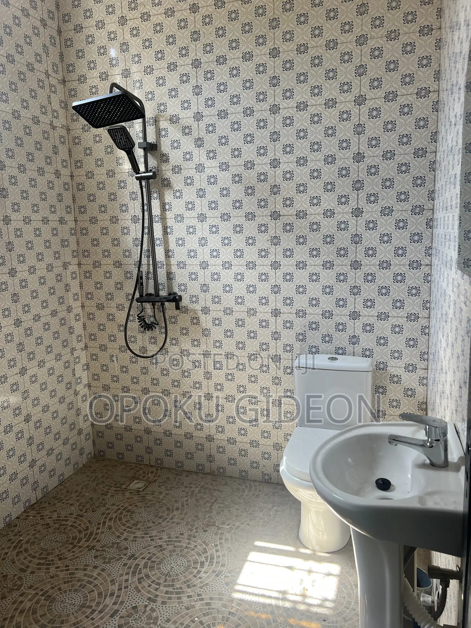 1bdrm Room & Parlour in Olebu for rent in Olebu