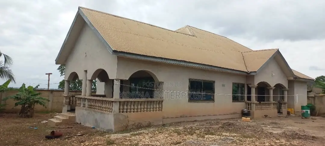 4bdrm House in Pakyi No2, Kumasi Metropolitan for sale in Kumasi Metropolitan