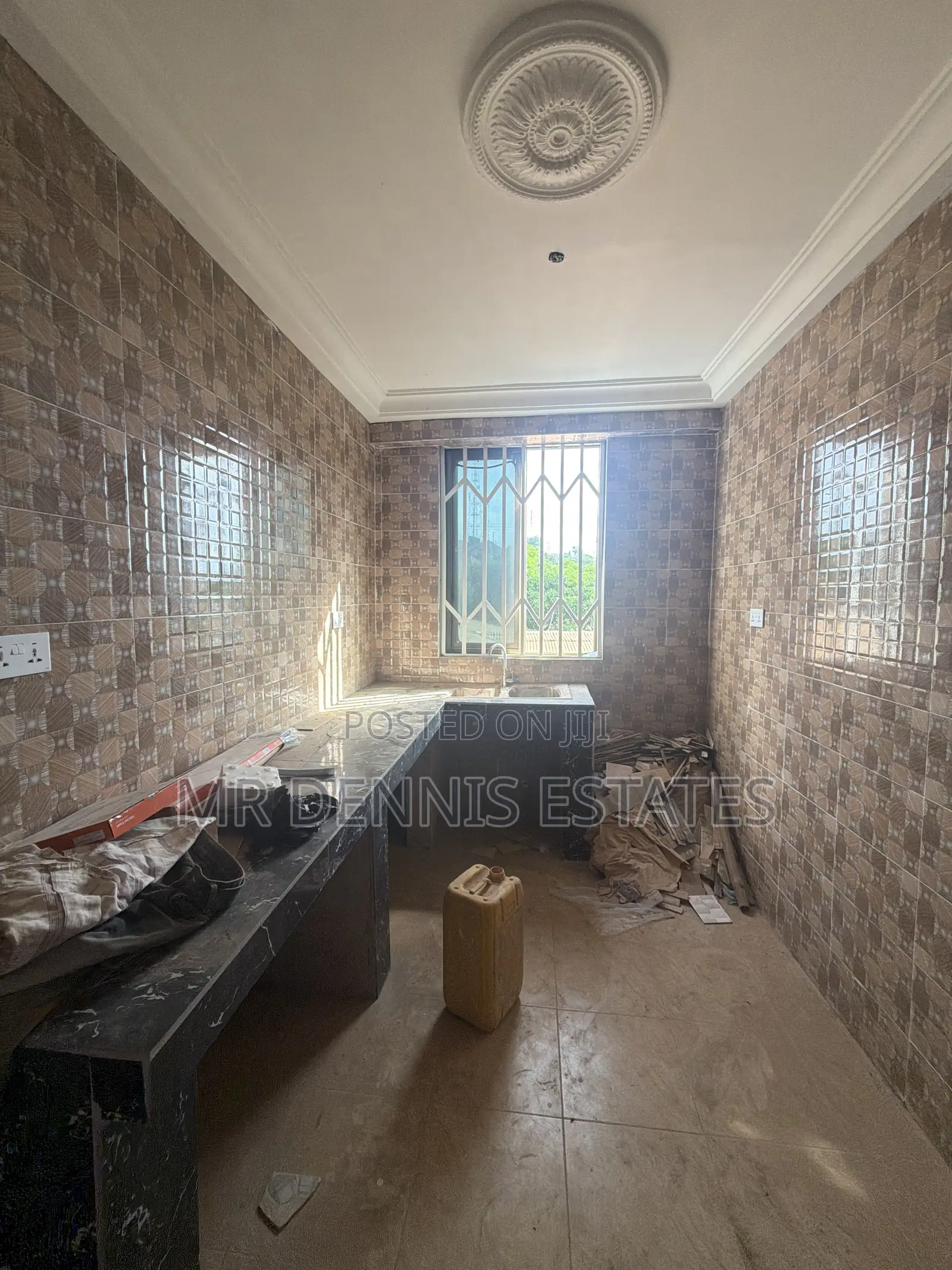 2bdrm Apartment in Westhills Mall for rent in West Hills Mall Area