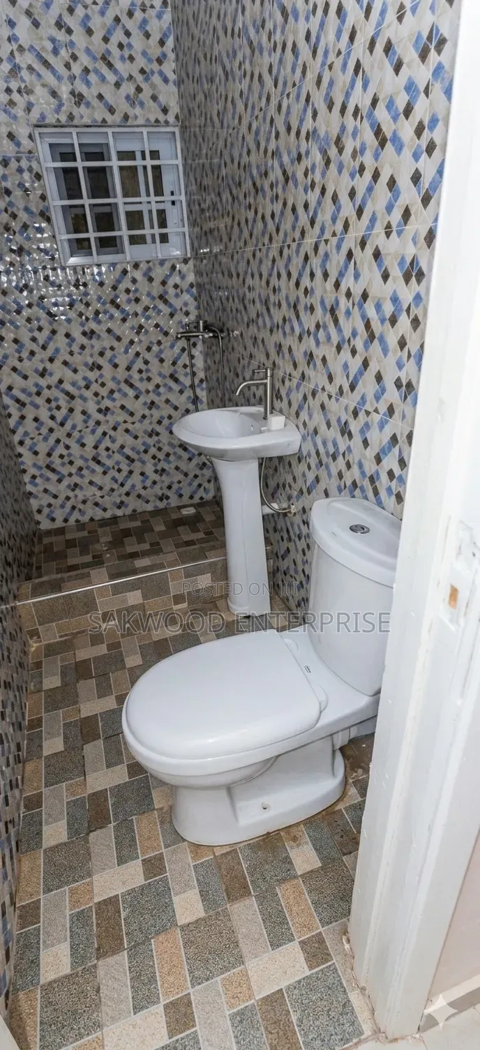 1bdrm Apartment in Sakwood Enterprise, Oyibi for rent in Oyibi