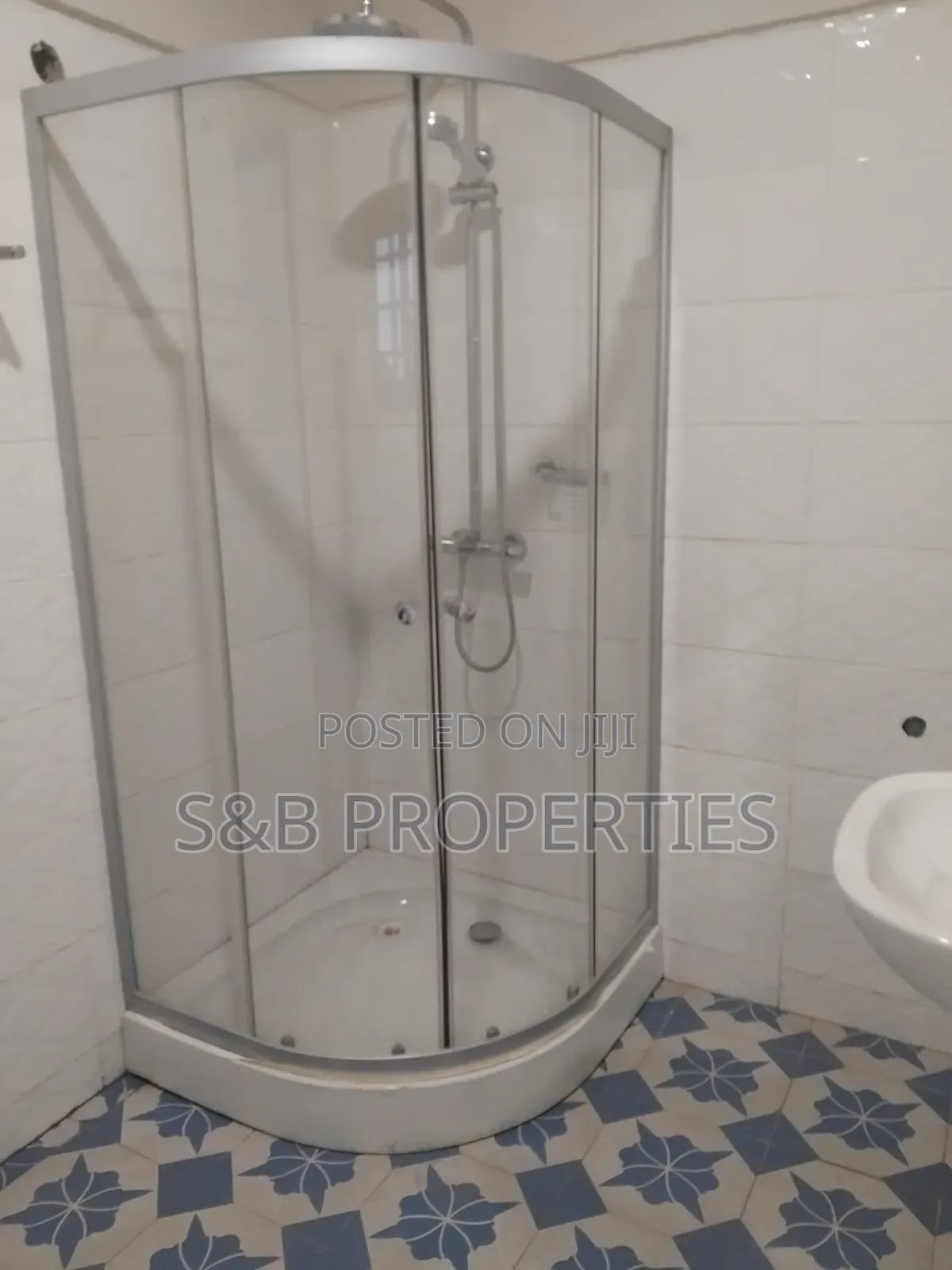 4bdrm Apartment in ECOMOG for rent in ECOMOG