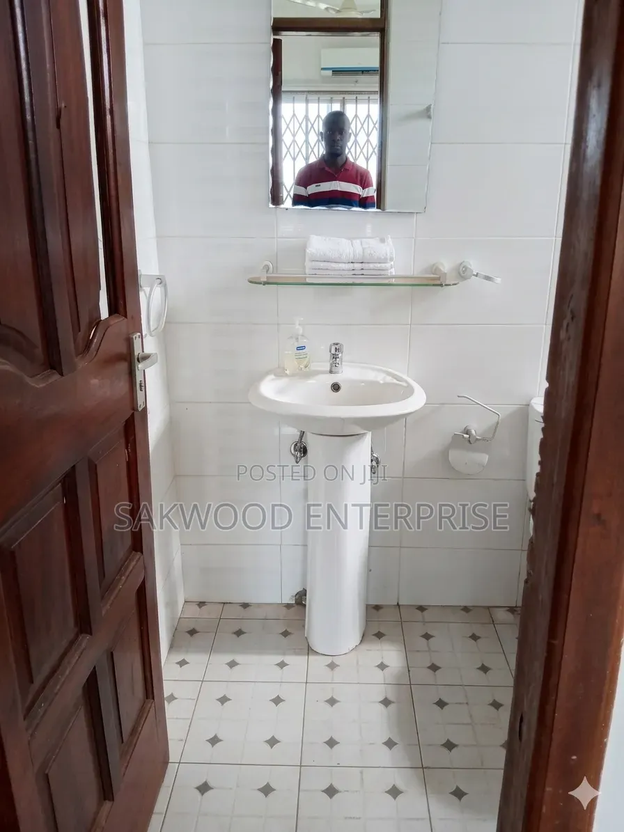 2bdrm Apartment in Sakwood Enterprise, Oyibi for rent in Oyibi