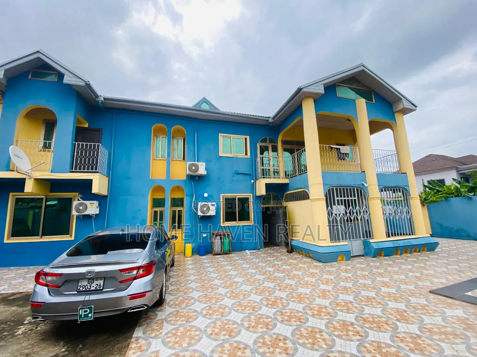 16bdrm Apartment in Westland, Police Station for sale in Police Station