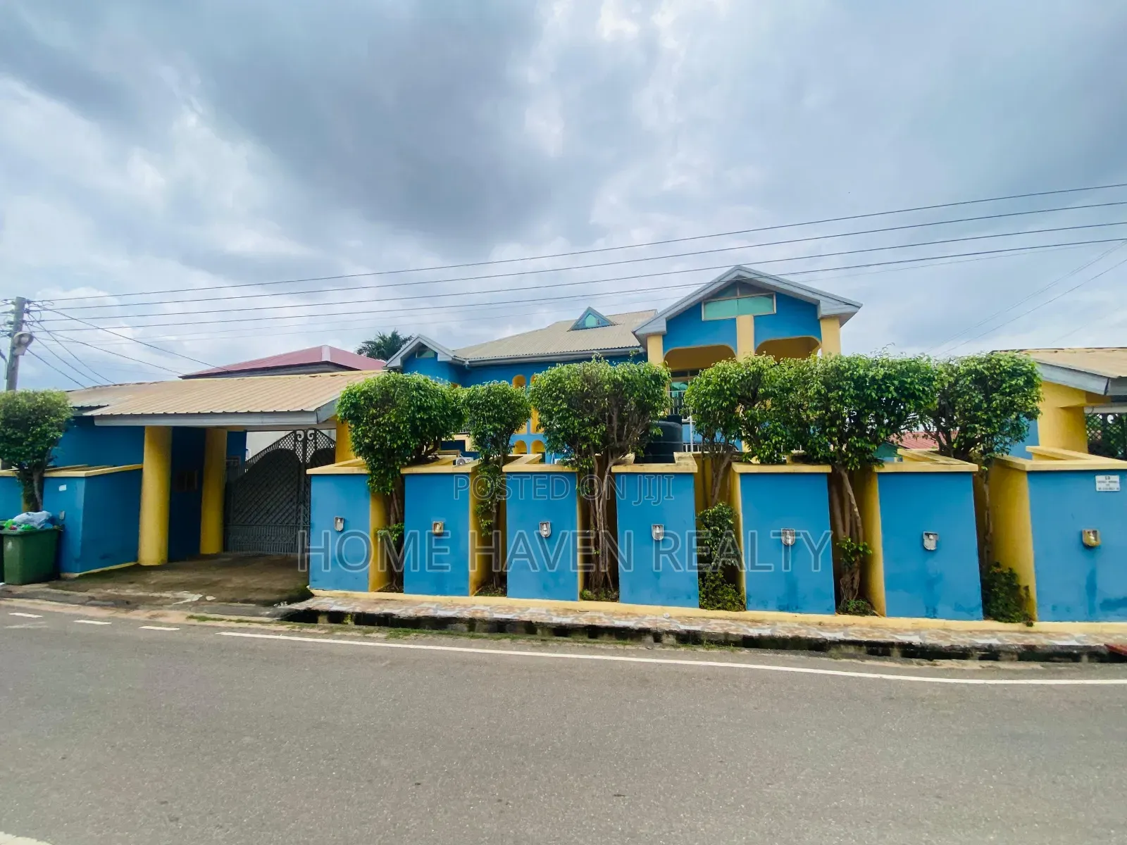 16bdrm Apartment in Westland, Police Station for sale in Police Station