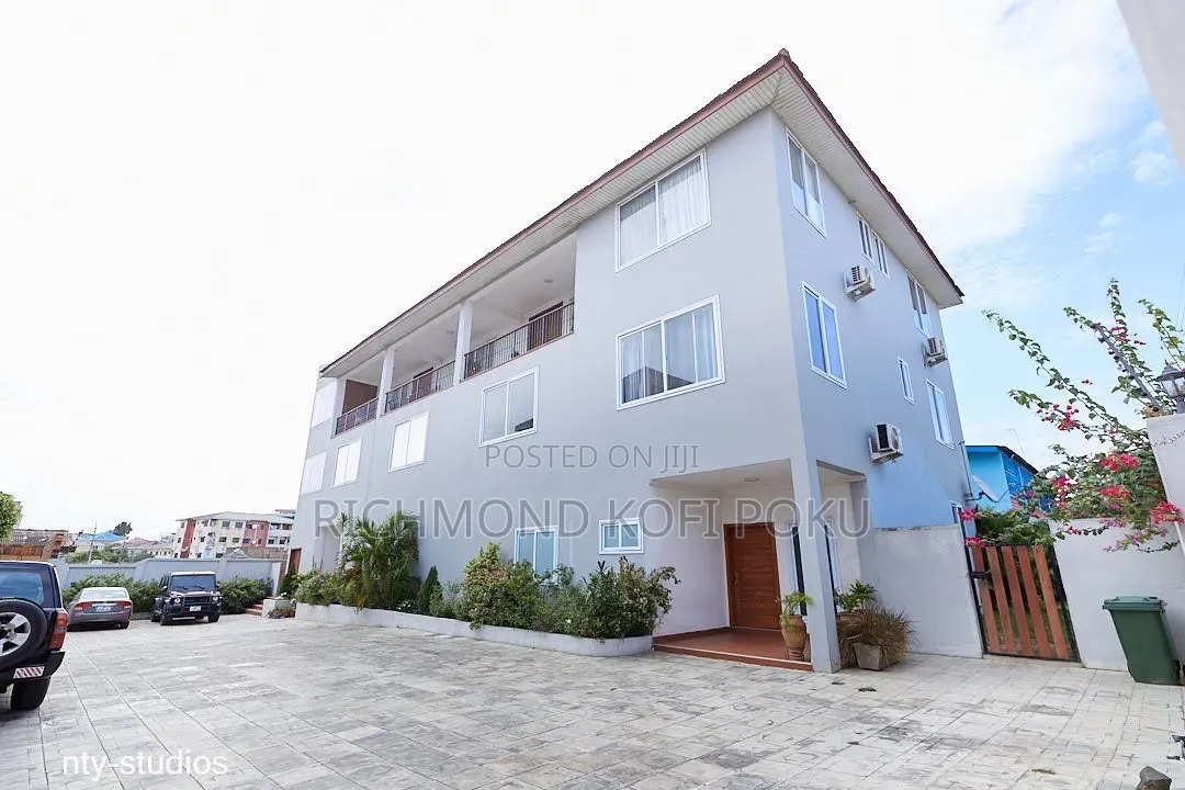 3bdrm Penthouse in Kofi'S Realty, Accra Metropolitan for sale in Accra Metropolitan