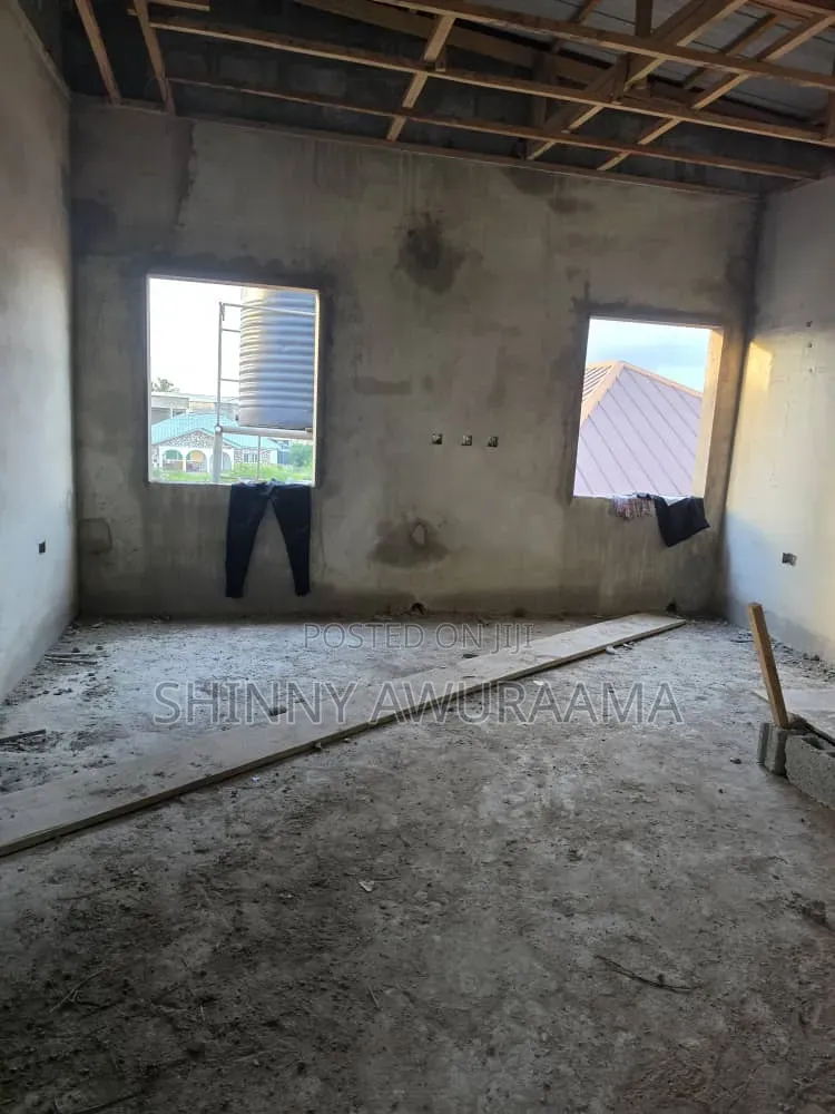 4bdrm House in School Junction for sale in School Junction
