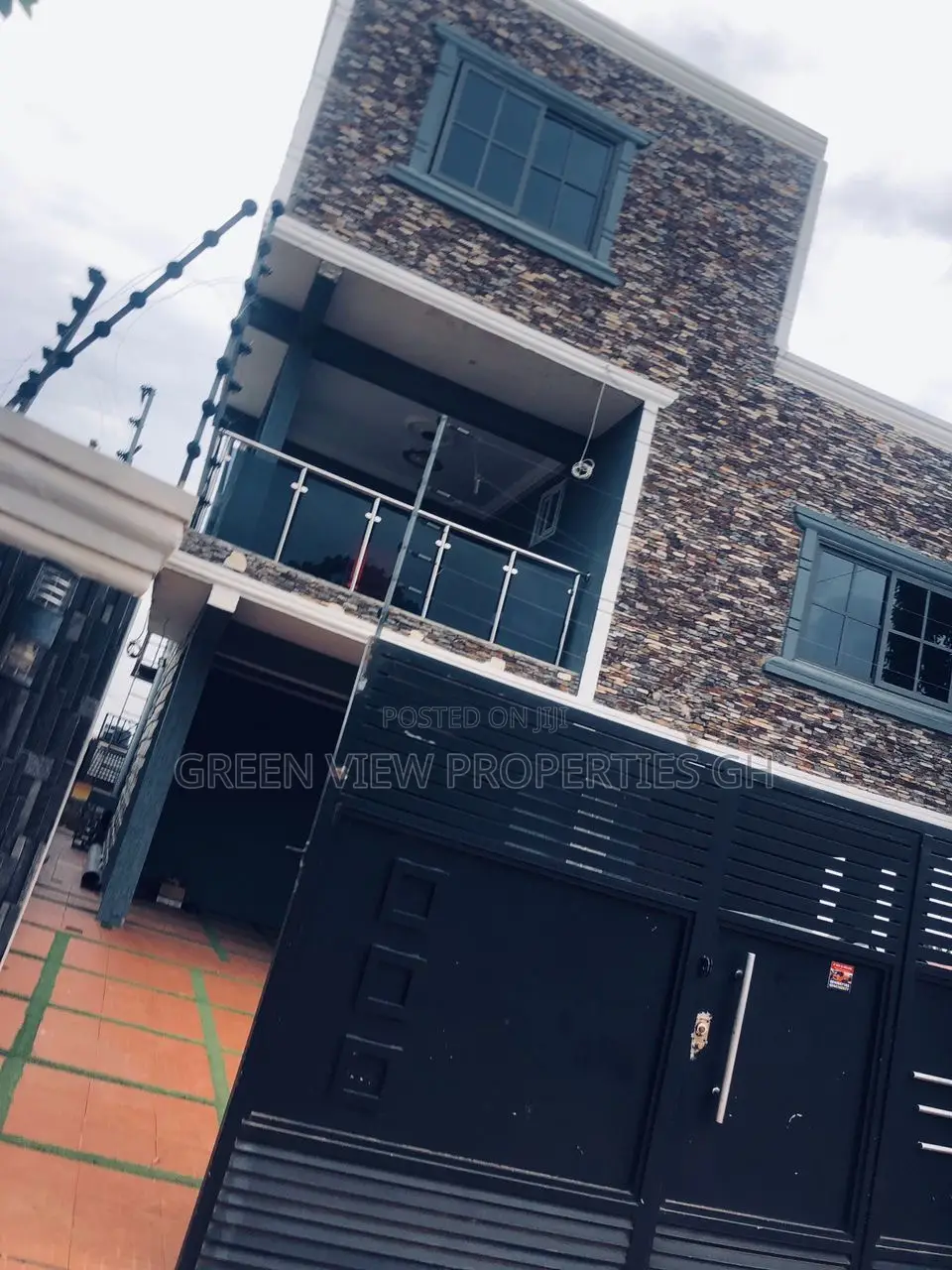 4bdrm Duplex in Lapaz for rent in Lapaz