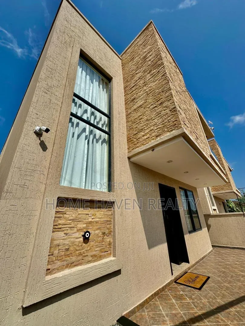 3bdrm House in Ogbojo East Legon, American House for rent in American House