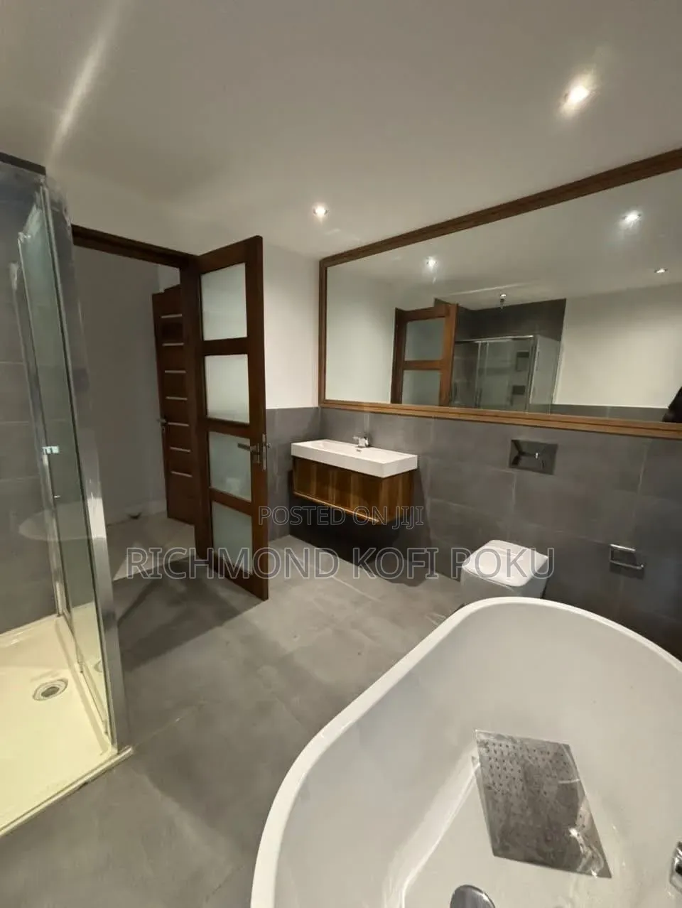 4bdrm House in Kofi'S Realty, Accra Metropolitan for sale in Accra Metropolitan