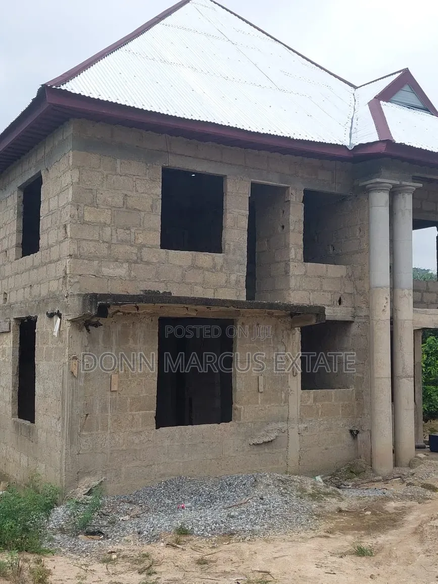 8bdrm House in Don Marcus Estate, Kumasi Metropolitan for sale in Kumasi Metropolitan
