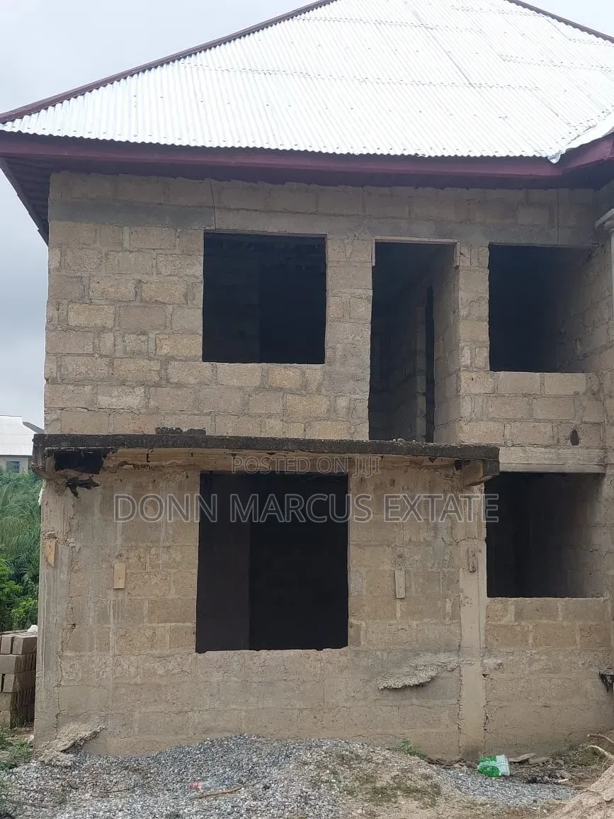 8bdrm House in Don Marcus Estate, Kumasi Metropolitan for sale in Kumasi Metropolitan