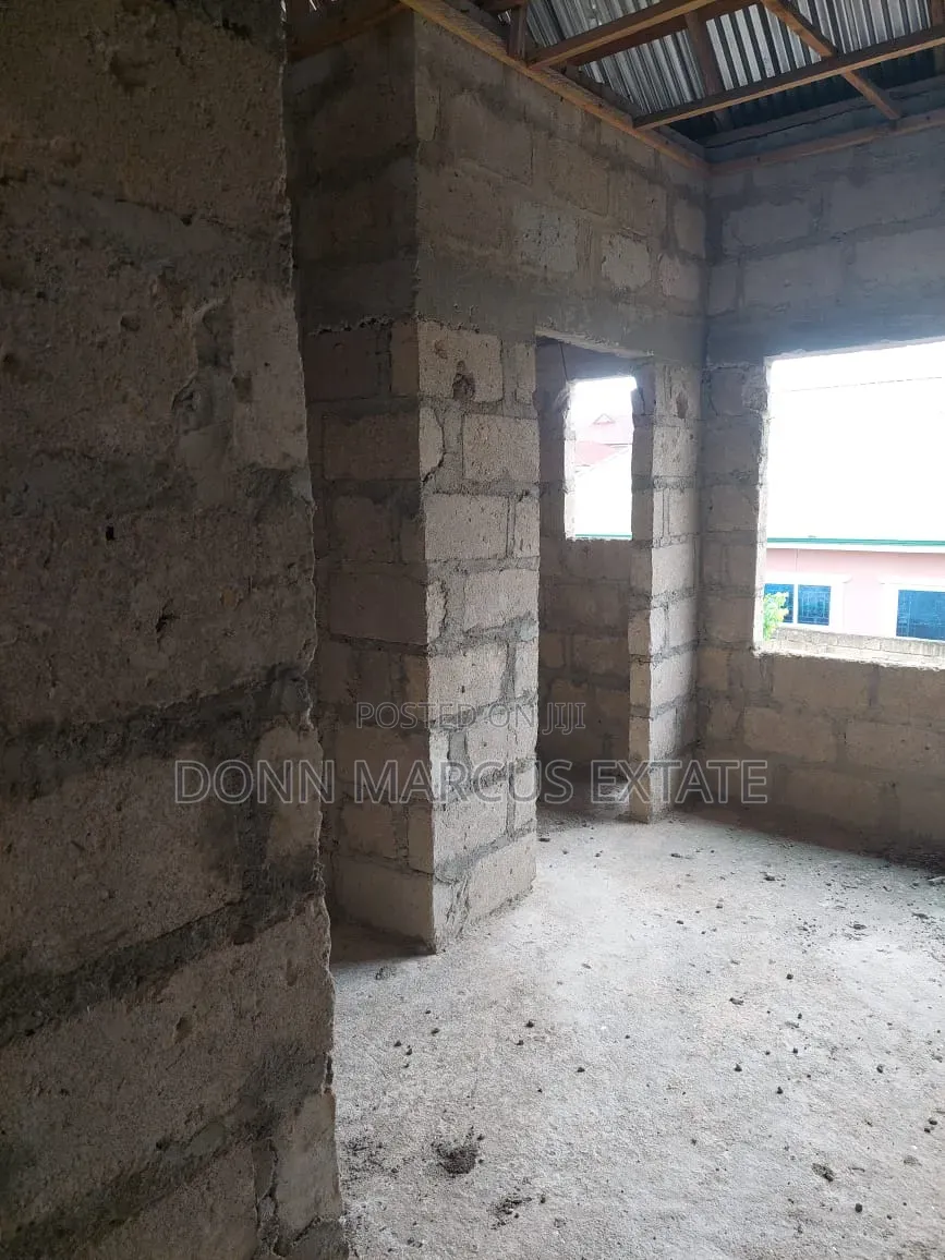 8bdrm House in Don Marcus Estate, Kumasi Metropolitan for sale in Kumasi Metropolitan