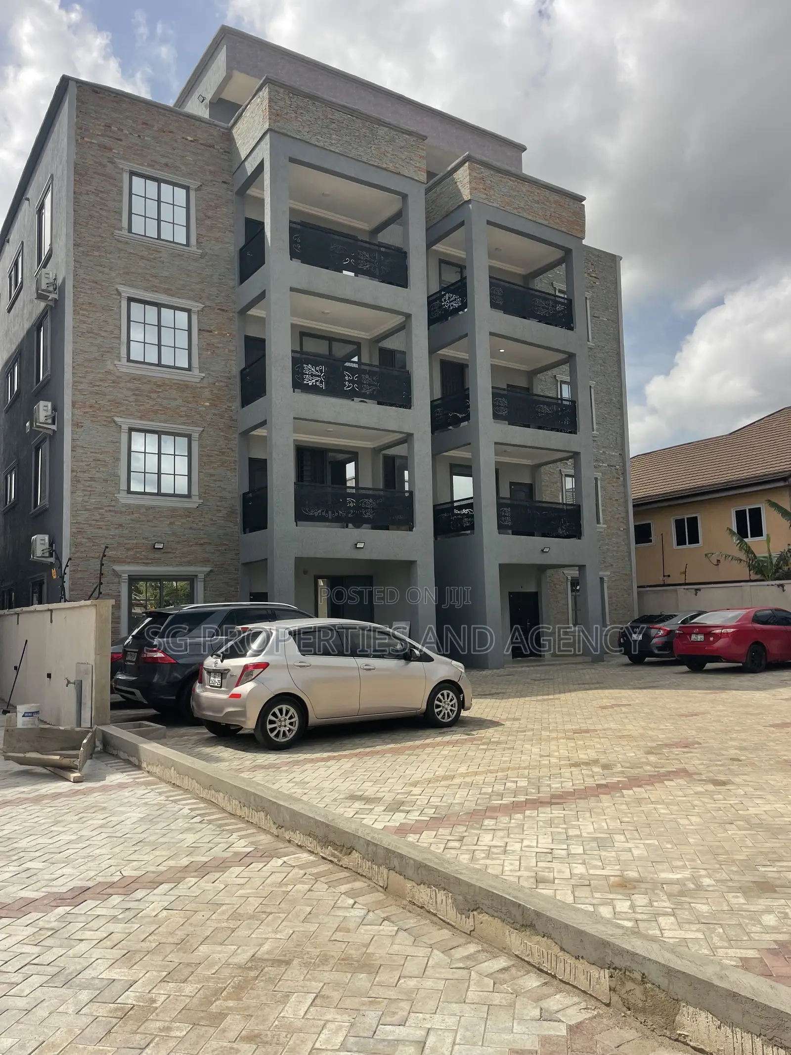 2bdrm Apartment in Klagon, Sakumono for rent in Sakumono
