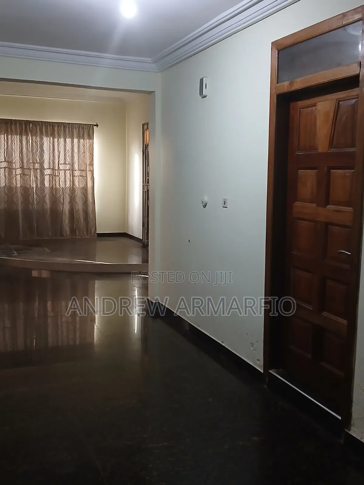5bdrm House in Sakumono for sale in Sakumono