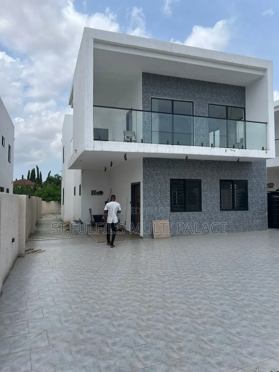 4bdrm House in Adiriganor, East Legon for sale in East Legon