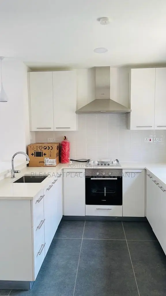 Furnished 3bdrm Townhouse / Terrace in Pleasantplaces And, Oyarifa in Oyarifa