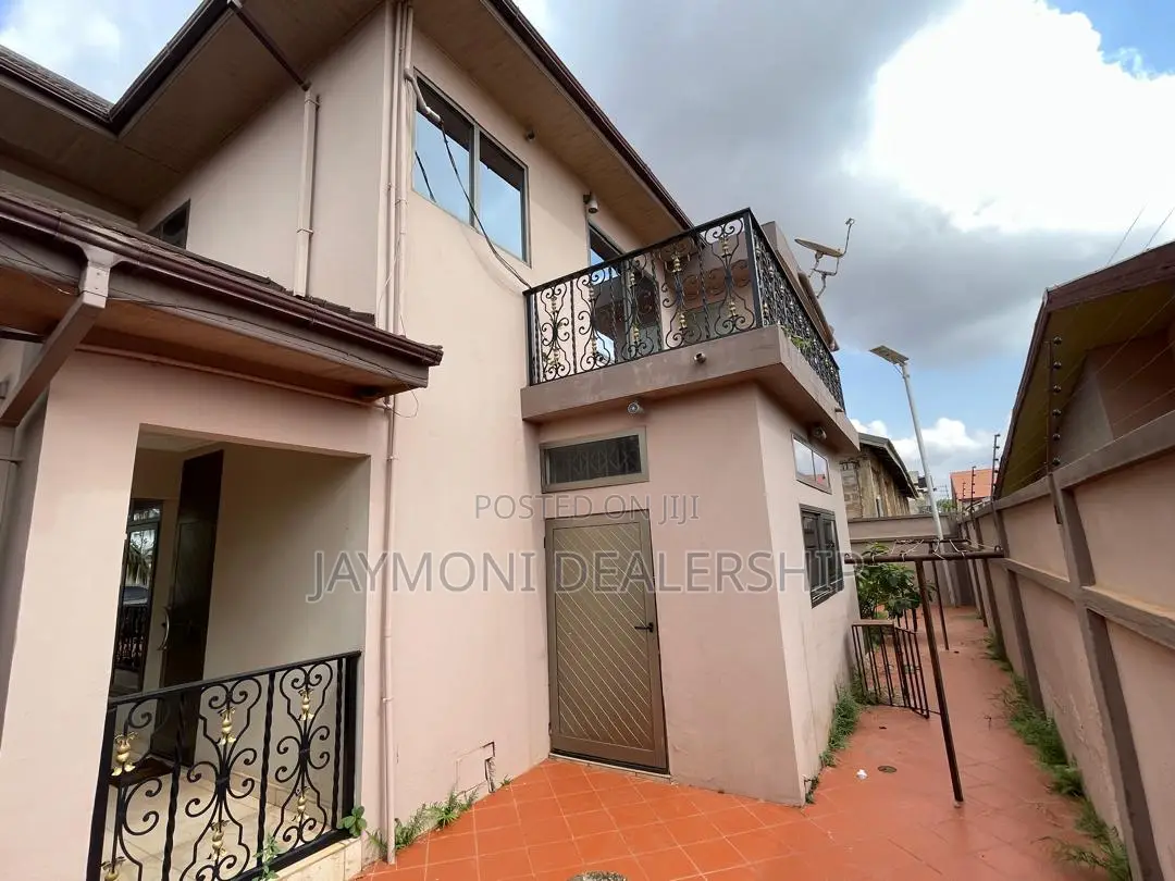 Furnished 4bdrm Mansion in Nagies Angle School, Kumasi Metropolitan in Kumasi Metropolitan