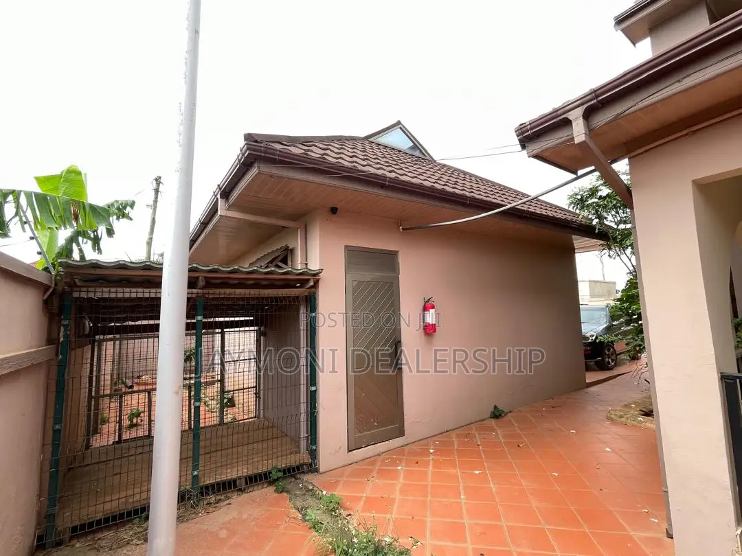 Furnished 4bdrm Mansion in Nagies Angle School, Kumasi Metropolitan in Kumasi Metropolitan