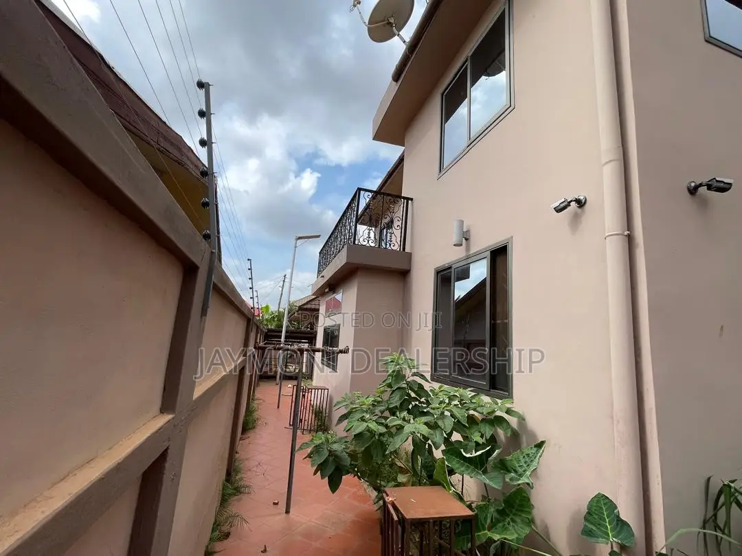 Furnished 4bdrm Mansion in Nagies Angle School, Kumasi Metropolitan in Kumasi Metropolitan