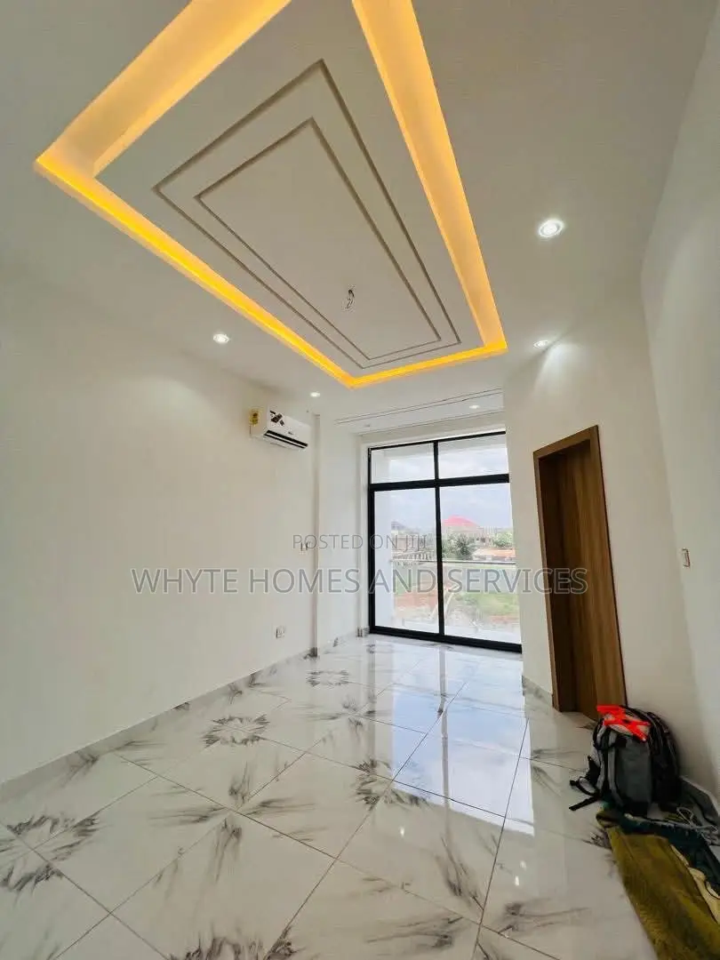 2bdrm Townhouse/Terrace in School Junction for sale in School Junction