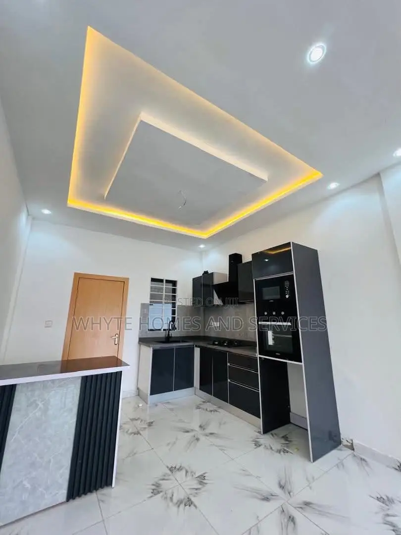 2bdrm Townhouse/Terrace in School Junction for sale in School Junction