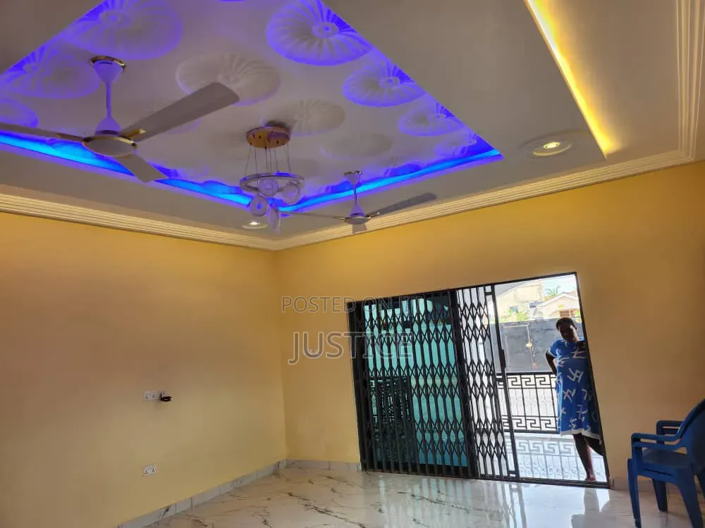4bdrm House in Spintex, Baatsona Total for rent in Baatsona Total