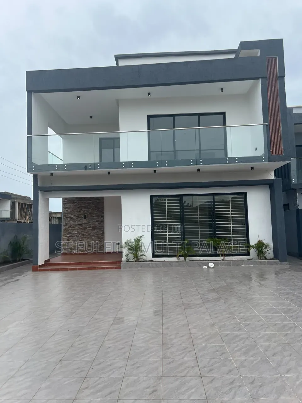 5bdrm House in North Legon for sale in North Legon