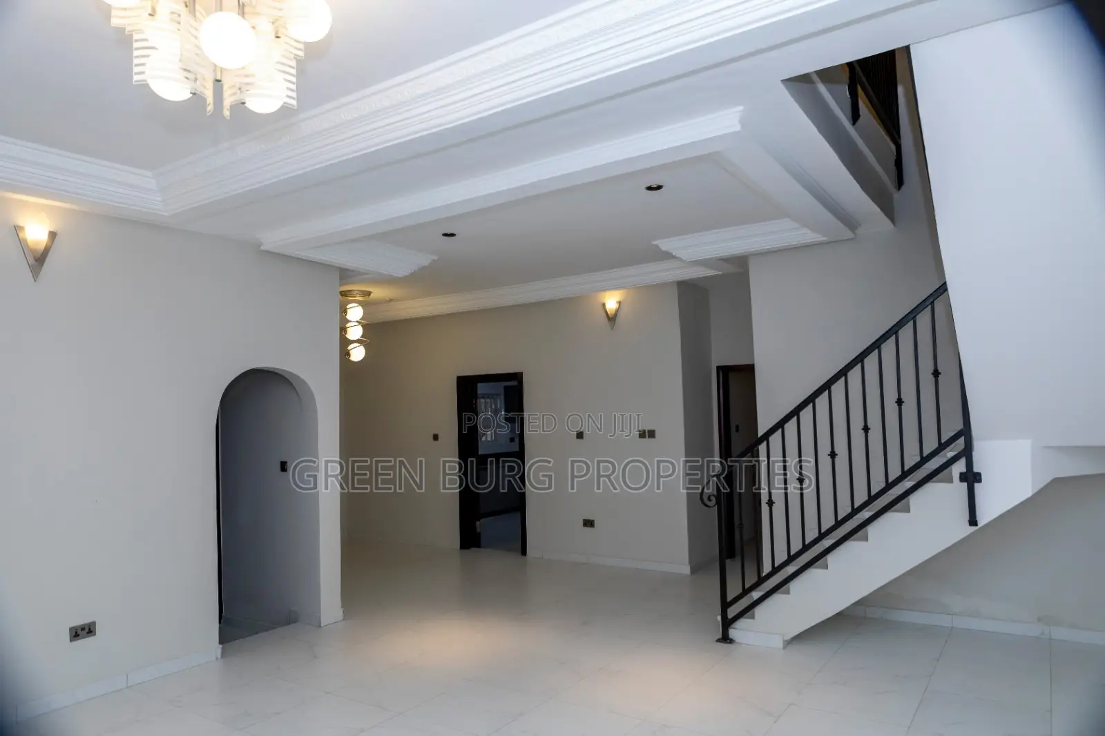 4bdrm Townhouse / Terrace in Cantonments for rent in Cantonments