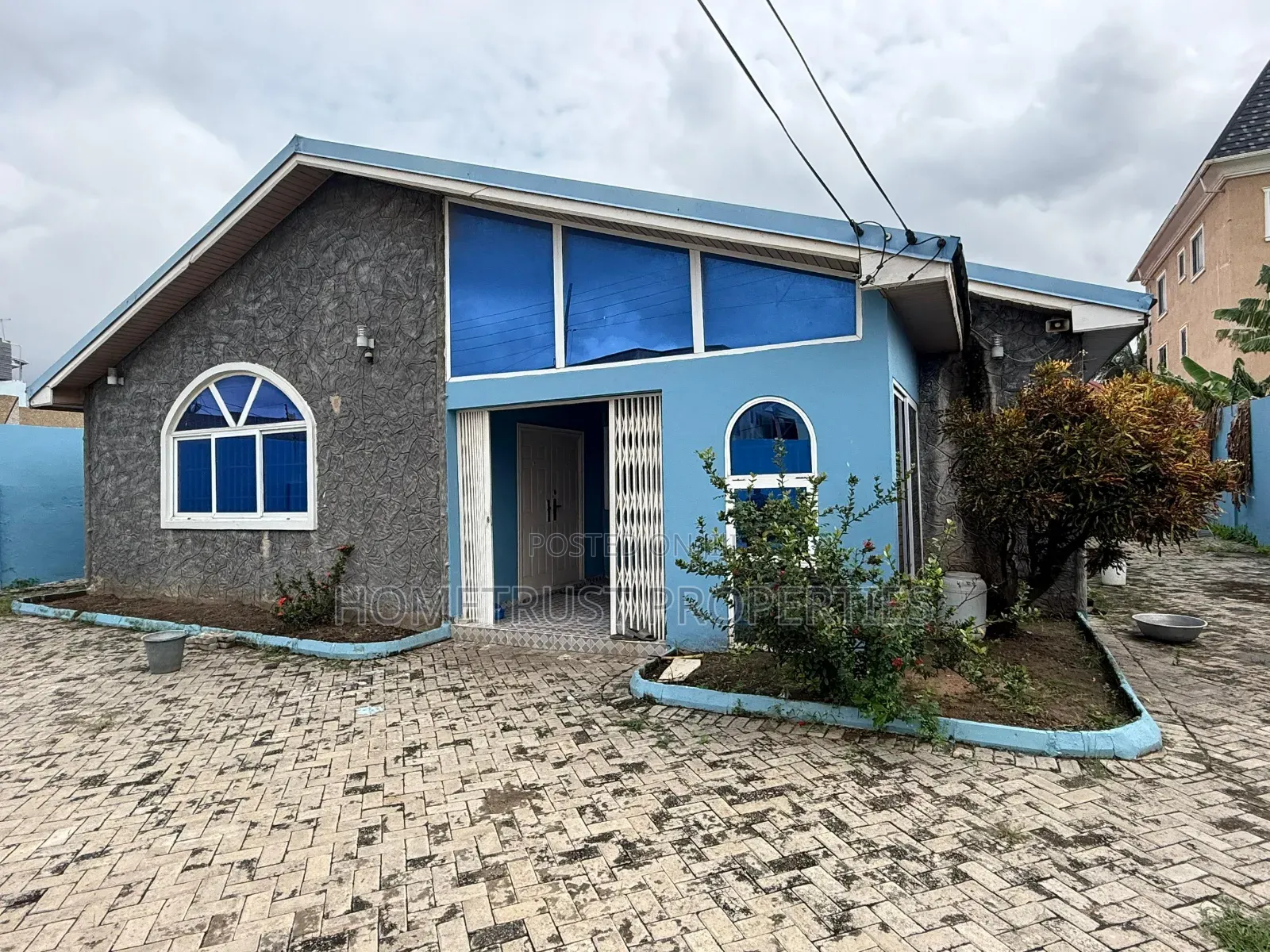 4bdrm House in Awoshie, Abrantie for sale in Abrantie