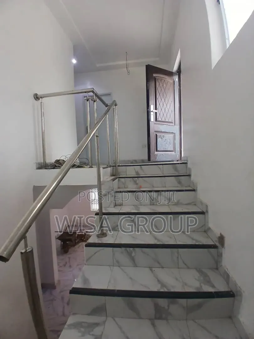 3bdrm Duplex in Wisa Group, Accra Metropolitan for sale in Accra Metropolitan
