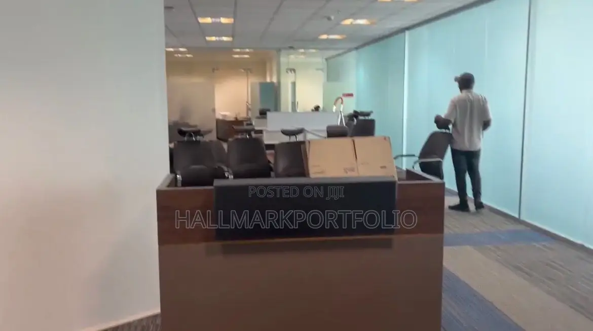 200sqm Office Space Airport in Airport Residential Area