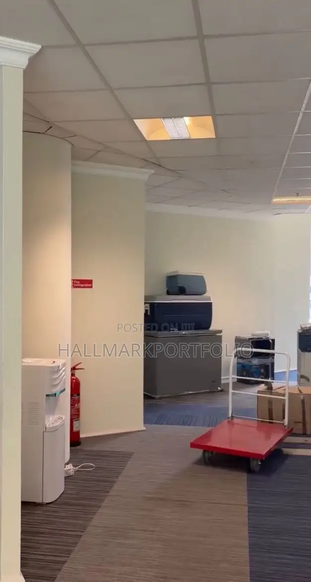 200sqm Office Space Airport in Airport Residential Area