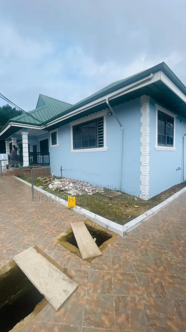 5bdrm House in Amasaman Abease for rent in Amasaman