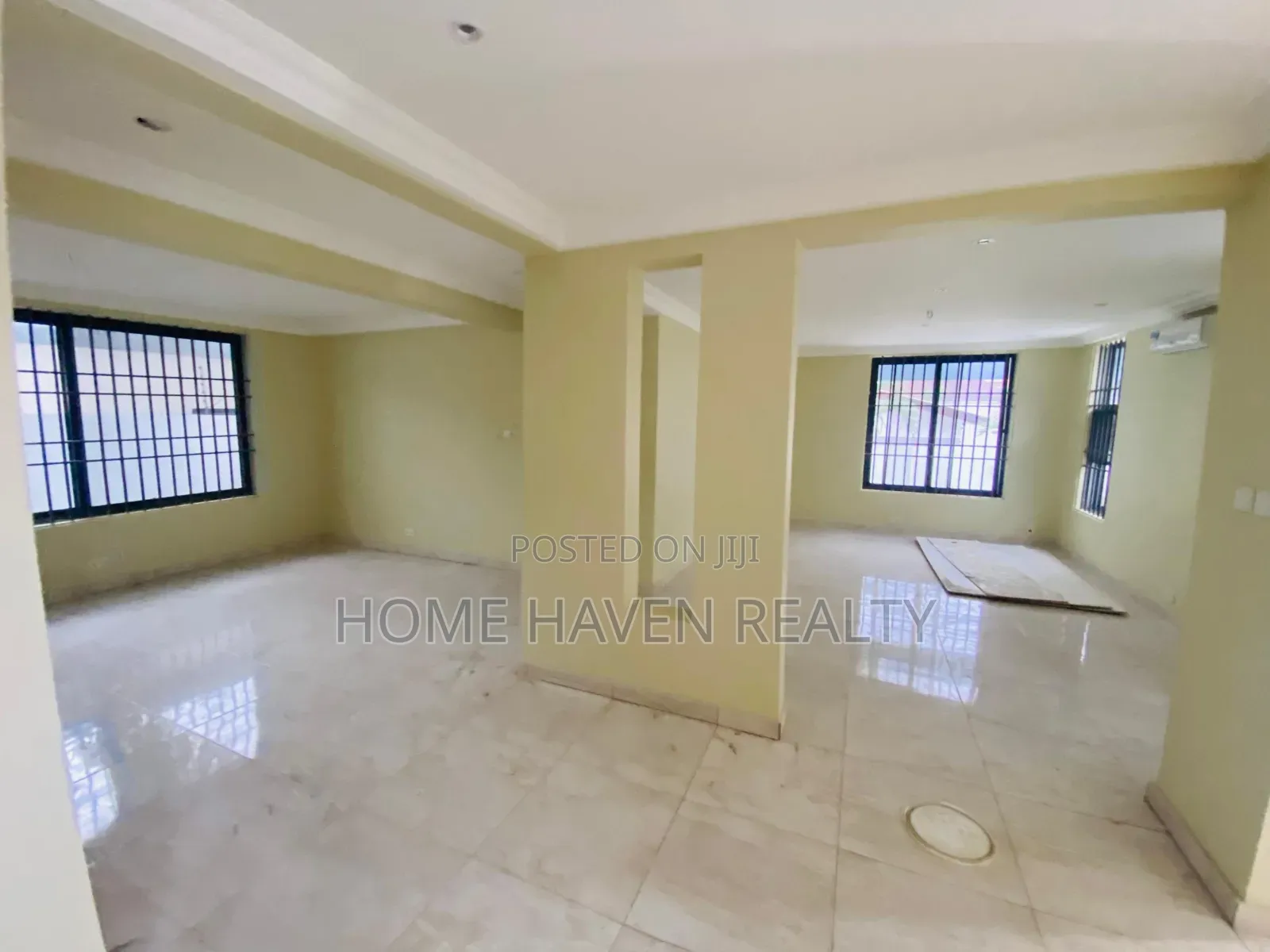 8bdrm House in Abelemkpe, Lincoln School Area for rent in Lincoln School Area