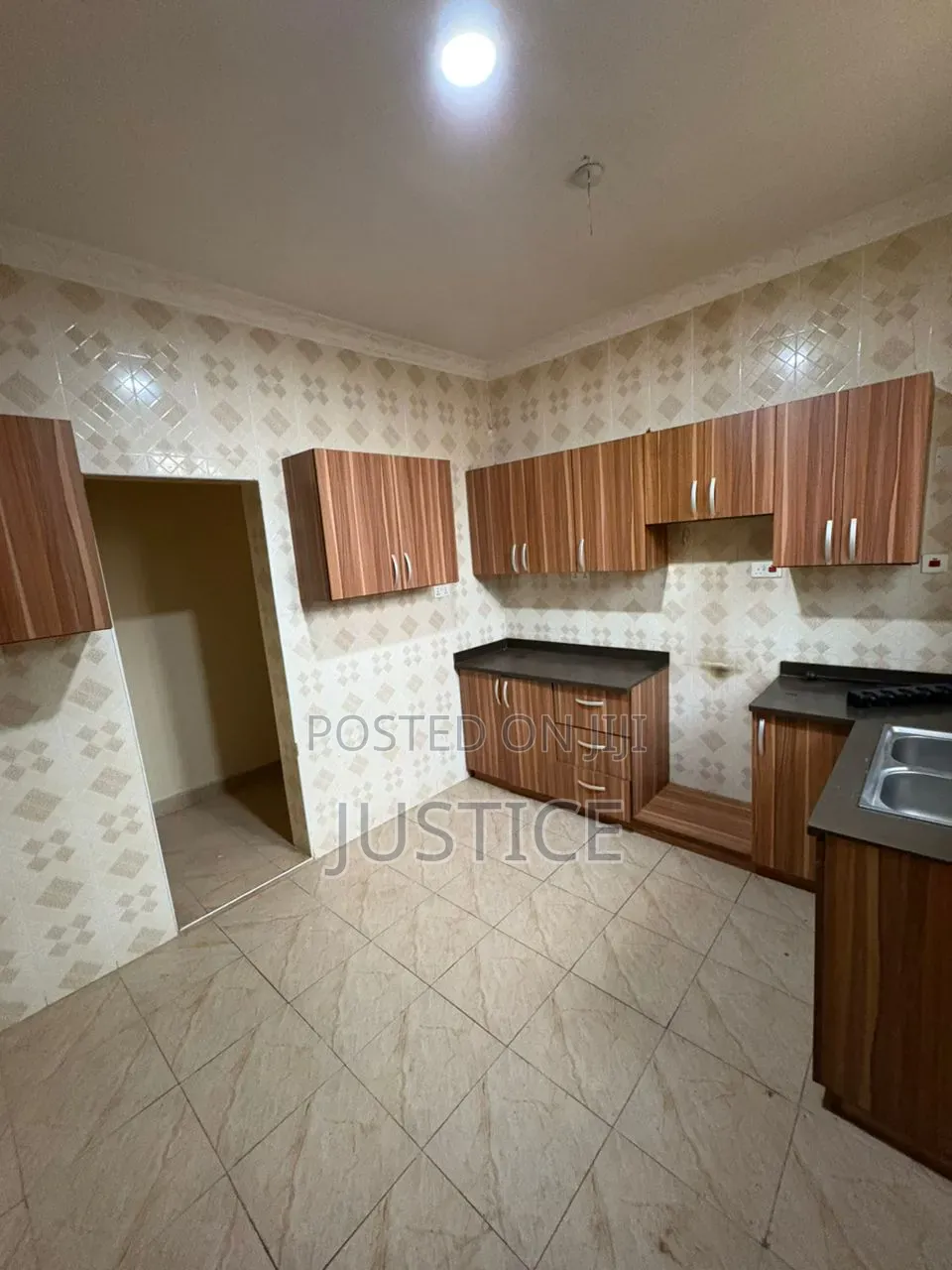 3bdrm Duplex in Oyarifa, Pentecost for rent in Pentecost